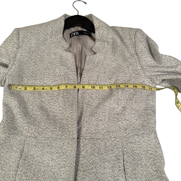 NWT Size MEDIUM ZARA JACKET - Picture 4 of 10